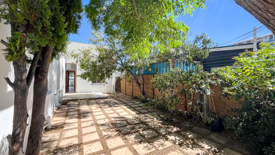 To Let 3 Bedroom Property for Rent in Wynberg Western Cape